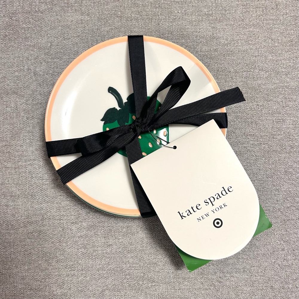 NWT Kate Spade x Target Melamime Strawberry Appetizer Plates - Set of 4